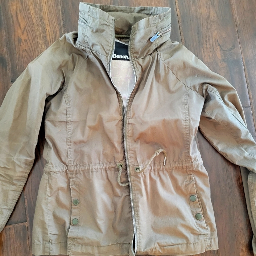 Bench light jacket
